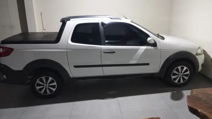 Fiat Strada Trekking 1.6 16V Flex CD 2015