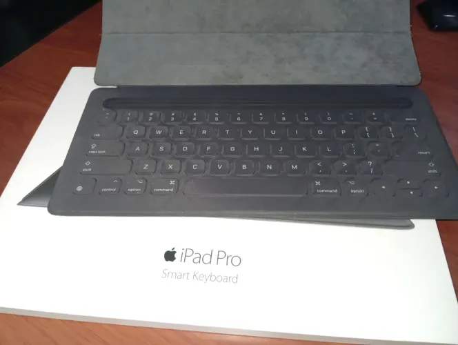 iPad Pro Smart Keyboard