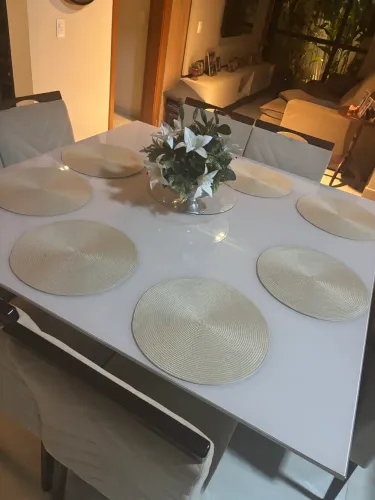 Mesa de jantar 8 lugares