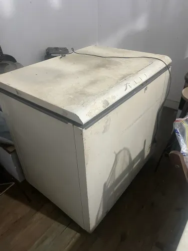Freezer Horizontal - pra sair logo