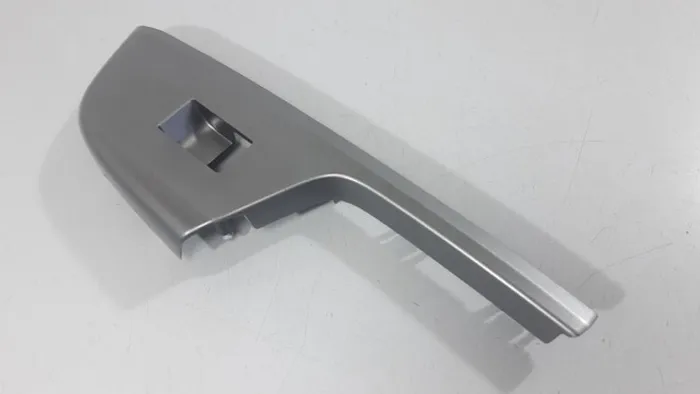 Moldura Do Botão De Vidro Traseiro Direito Honda City 2016