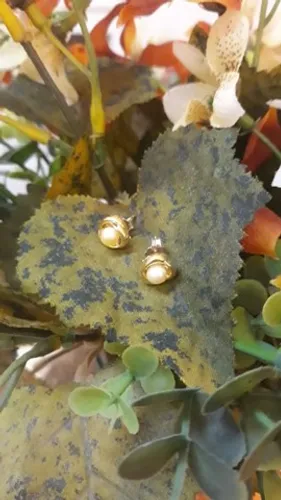 Brinco Ouro 18k e perolas 