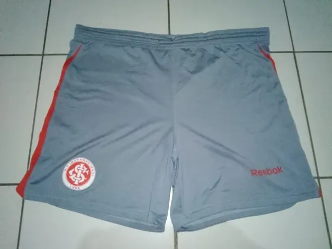 Internacional calção cinza Reebok tamanho parece G