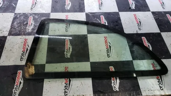 Vidro Traseiro Esquerdo Chevrolet Corsa 2 portas