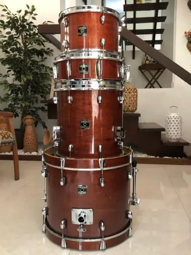 Bateria Gretsch Catalina Club (bumbo 18)