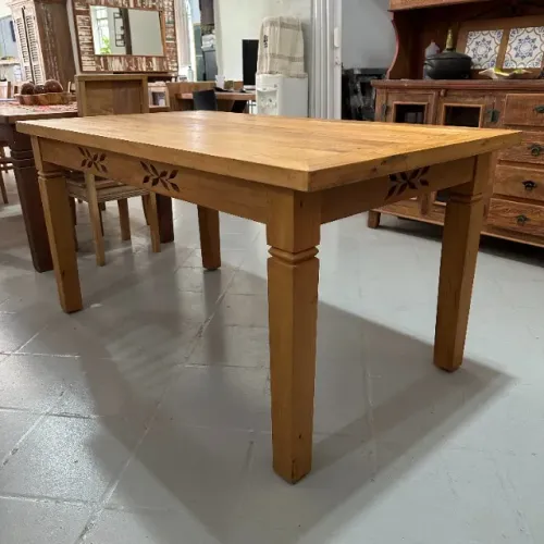 Mesa Peroba Rosa Modelo Folha
