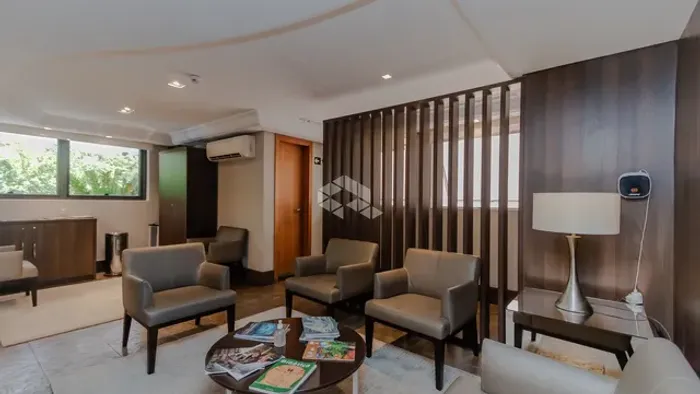 Crédito Real vende SALA / CONJUNTO comercial no bairro Moinhos de Vento em Porto Alegre -