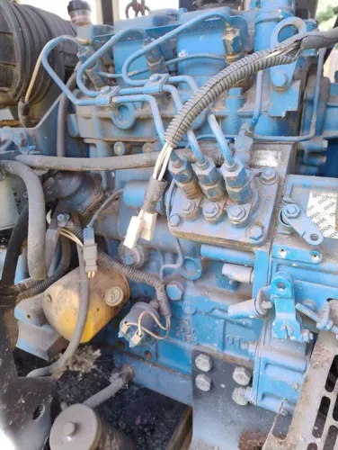 vendo, motor de mini escavadeira Caterpillar 3 cilindro diesel 
