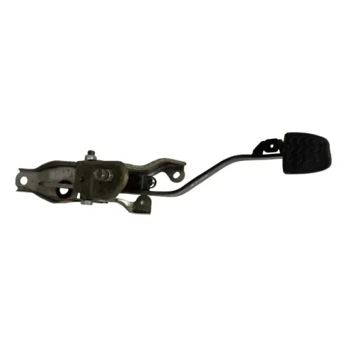 Pedal de embreagem Toyota Etios 2015