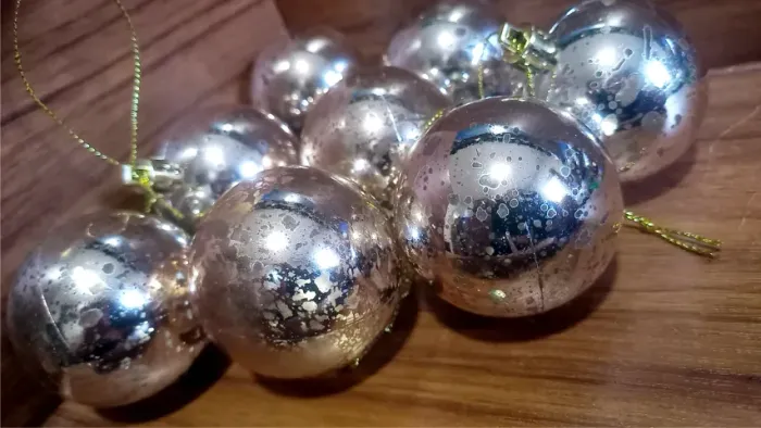 conjunto com 7 bolas de natal