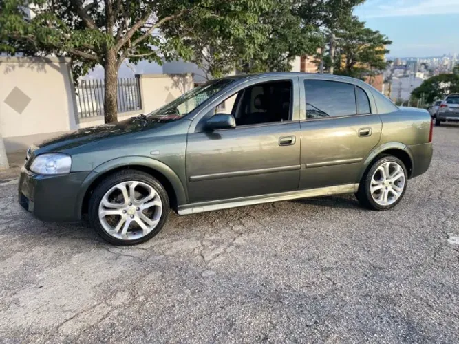 Chevrolet Astra Sed. Advant. 2.0 8V MPFI Flexp. 4P 2011