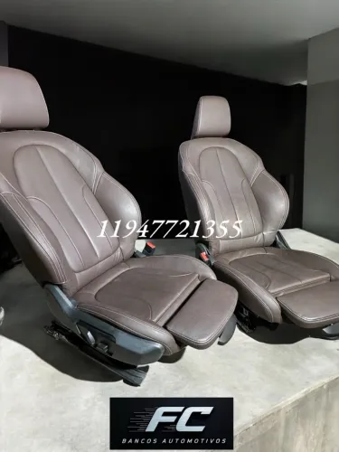 Jogo de Bancos em  Couro BMW X1