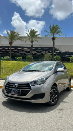 HB20 Comf 2018 carro revisado e com baixa KM!