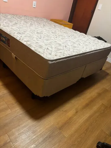 Colchão Queen + Box - Sem Detalhes - Preço de Desapego