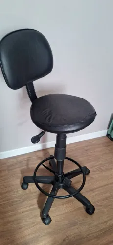 Cadeira mocho estética 