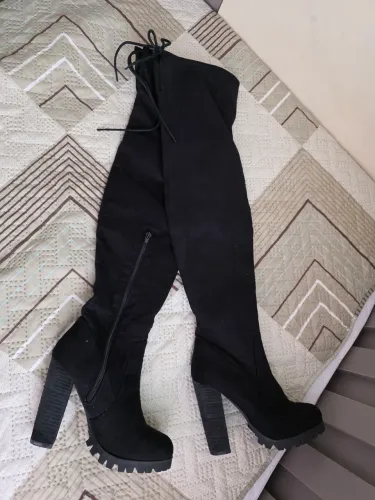 Botas