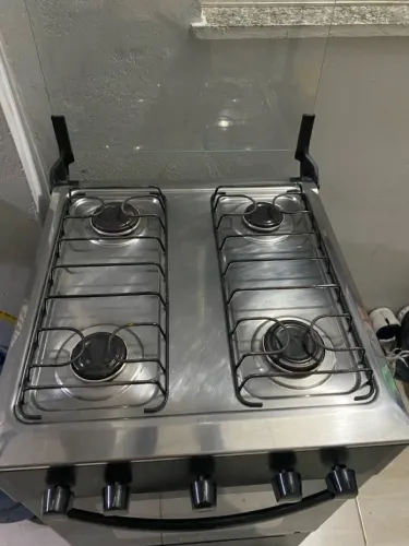 Fogão 4 bocas com tampa de vidro