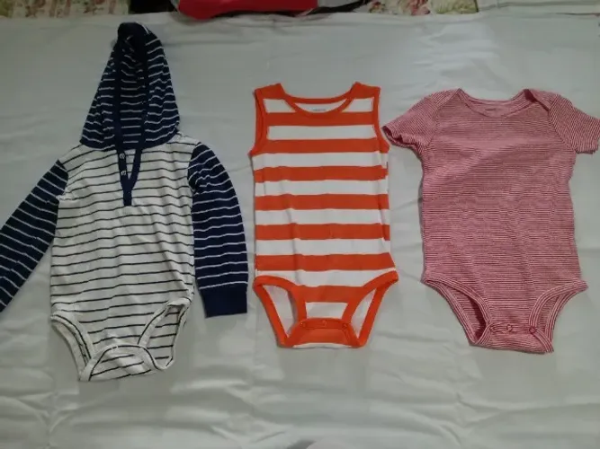 Roupas de marca para bebês de 1 a 2 anos  Bodys, conjuntos, macacãozinhos. Marcas: