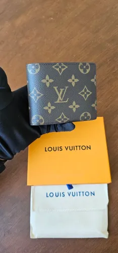 Carteira Louis Vuitton