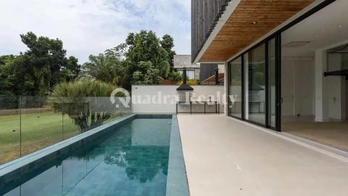 Casas em condomínio fechado na Riviera de São Lourenço