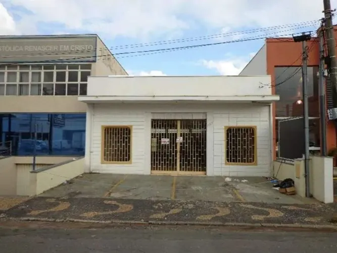 Salão Comercial para alugar com 210 m² e 04 vagas de garagem na Vila Frezzarim em American