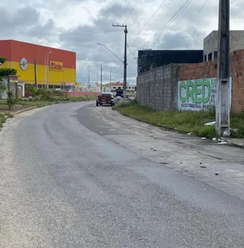 Vendo terreno na av do Albano