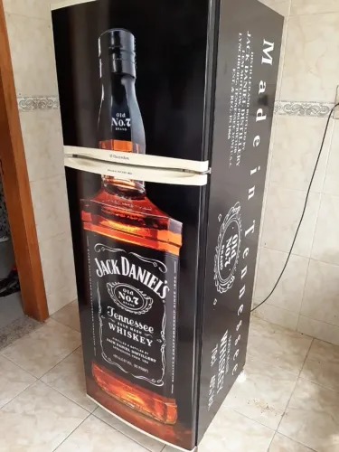 Envelopamento de geladeira e outros