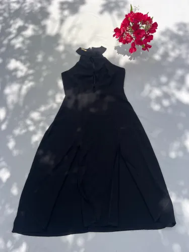 Vestido preto elegante 