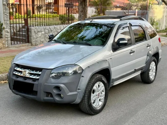 Fiat Palio Weekend Adventure Locker 