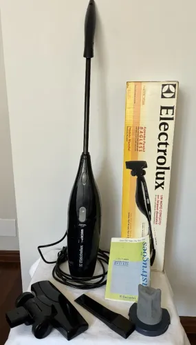 Super Prático Aspirador Portátil Electrolux - The Boss - 166B - 110V