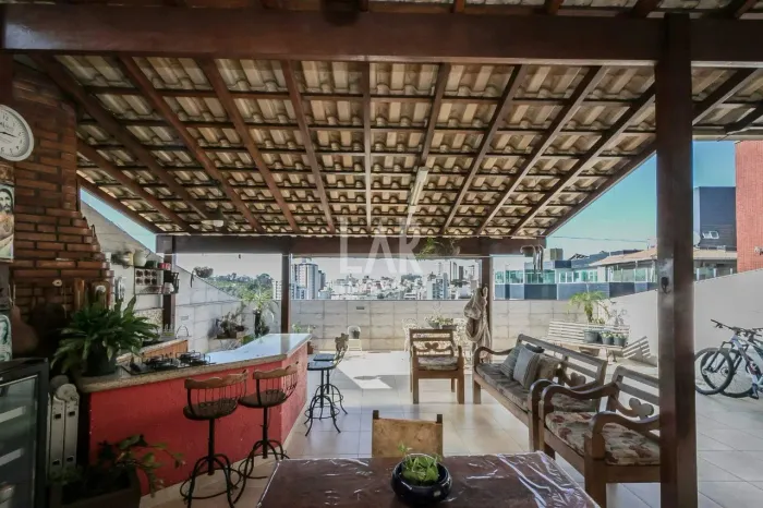 Cobertura à venda, 3 quartos, 1 suíte, 2 vagas, Castelo - Belo Horizonte/MG