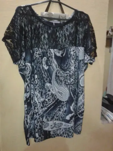 Blusa Trigresa Cinza com Renda