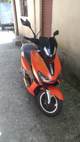Moto voltz ev1 sport  shineray ZONTES Honda Yamaha Dafra Suzuki BMW BAJAJ troco vendo