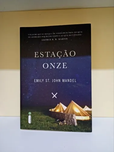 Livro Estação Onze - Emily St. John Mandel