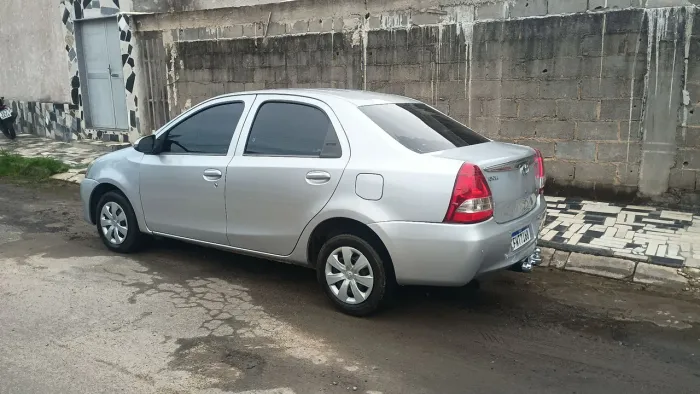 Toyota Etios X Sedan 1.5 Flex 16V 4P Mec. 2016