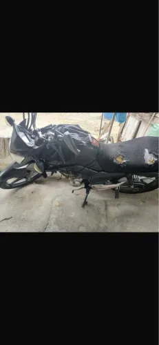 Fan 150 com roupa de 160