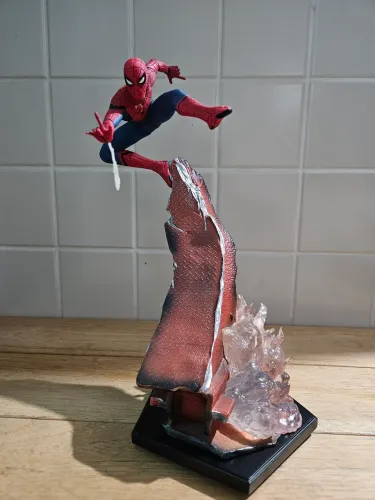 Homem-Aranha Iron Studios