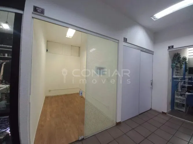 BOX COMERCIAL PARA LOCAÇÃO CENTRO DE JOINVILLE POR R$ 600,00 +TAXAS
