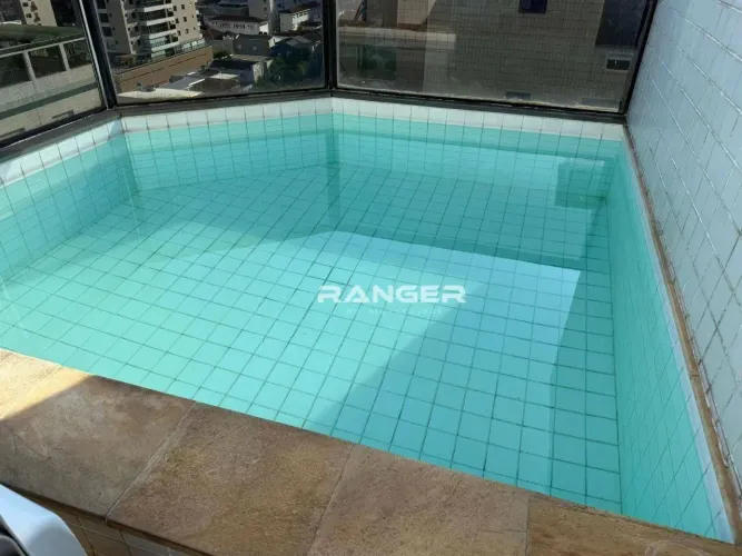 Cobertura Duplex com Piscina Privativa, 1 suíte e Vista Livre Pompéia - Santos