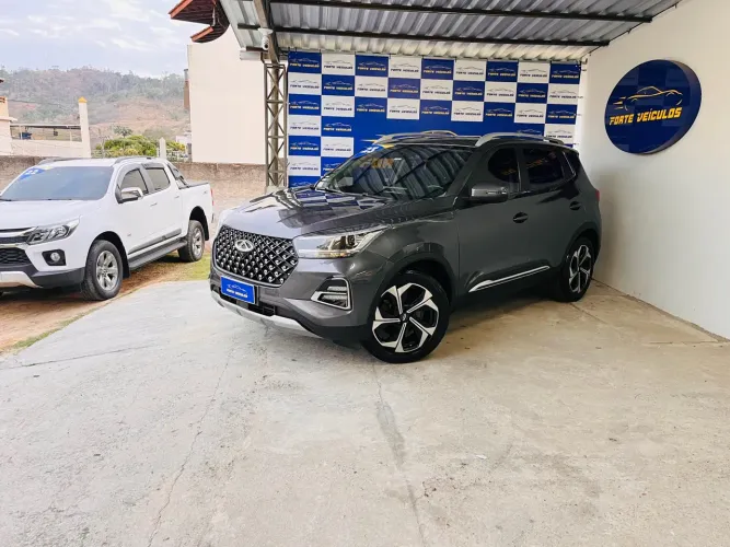 TIGGO 5X PRO 2023, com teto solar panorâmico