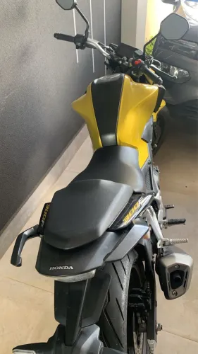 Vendo CB 300F OPORTUNIDADE