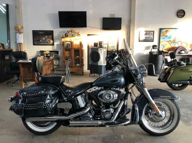 Harley-Davidson Heritage Classic (FLSTC) 2015