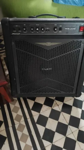 Amplificador de Baixo Oneal OCB 312x