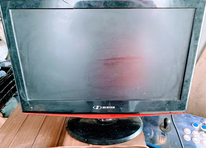 Tv buster hbtv2204