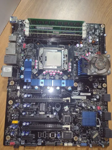 Placa mãe+Xeon+32GB RAM 1600GHz DDR3 