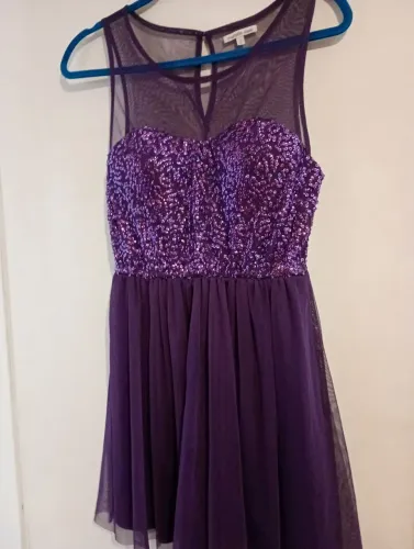 Vestido de festa roxo