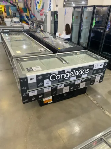 Ilha para congelados - 2 metros - Expositor Refrigerado Horizontal para Congelados