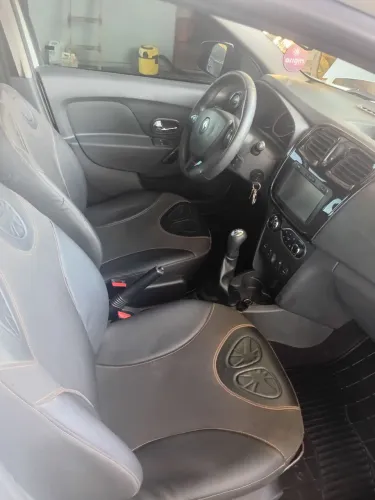 Renault Sandero Stepway Hi-power 1.6 8V 5P 2015