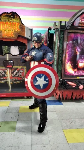 Personagem vivo Capitão América 