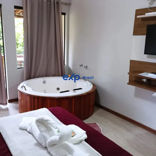 Excelente Pousada com 4250m² à venda no Recreio da Serra Piraquara-Pr